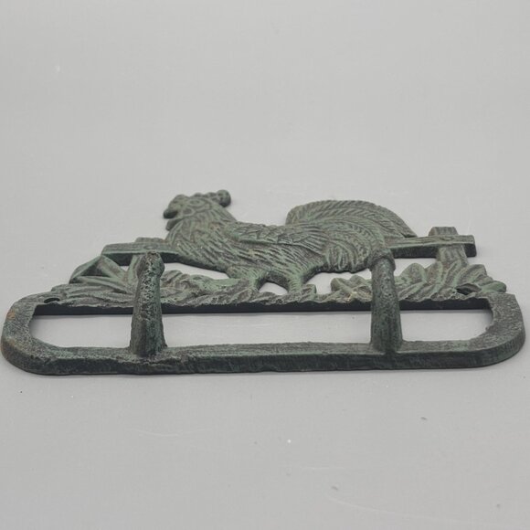 Vintage Cast Iron Rooster Wall Hook | Rustic Farmhouse Key Holder - Picture 4 of 8